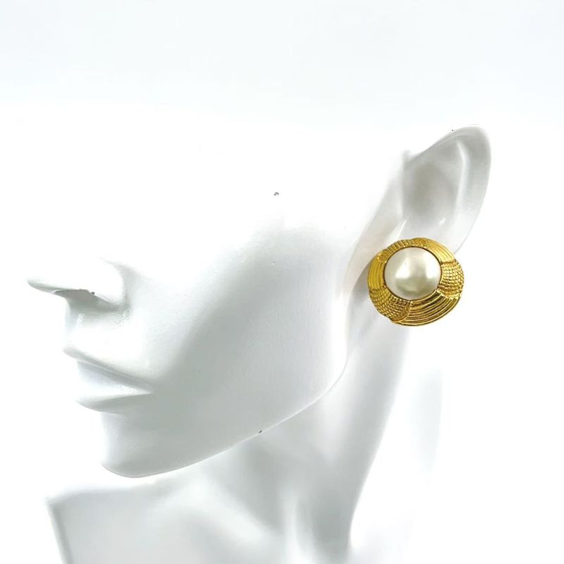 Chanel Circle Faux Pearl GP X Faux Pearl Gold Earrings Gold