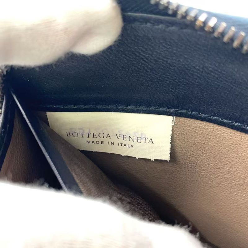 Bottega Veneta Intrecciato Round Zipper Leather Black Wallet Black