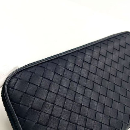 Bottega Veneta Intrecciato Round Zipper Leather Black Wallet Black