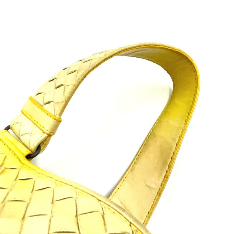Bottega Veneta Intrecciato Gradient Leather Yellow Handbag Black