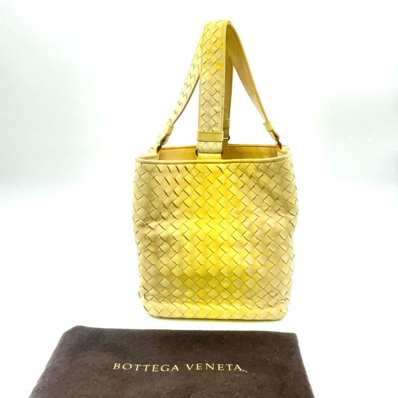 Bottega Veneta Intrecciato Gradient Leather Yellow Handbag Black