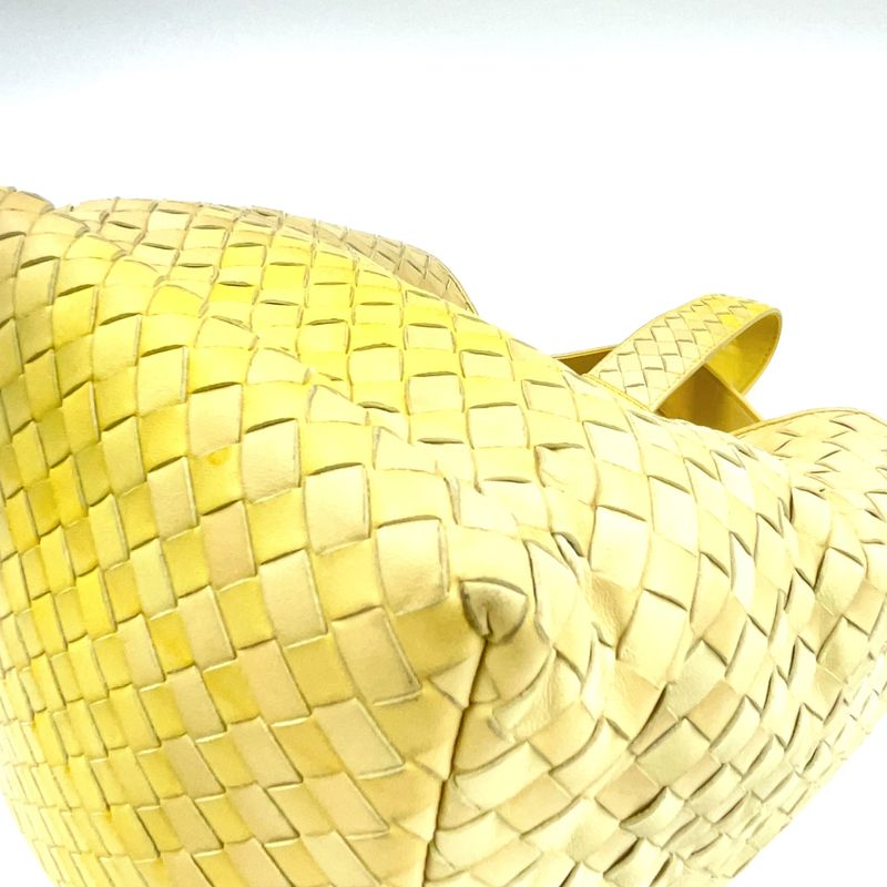 Bottega Veneta Intrecciato Gradient Leather Yellow Handbag Black