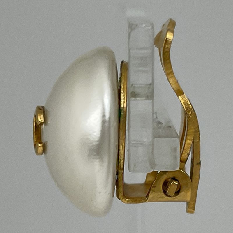 Chanel Coco Mark Faux Pearl Earrings Round Earrings GP Gold White Ladies