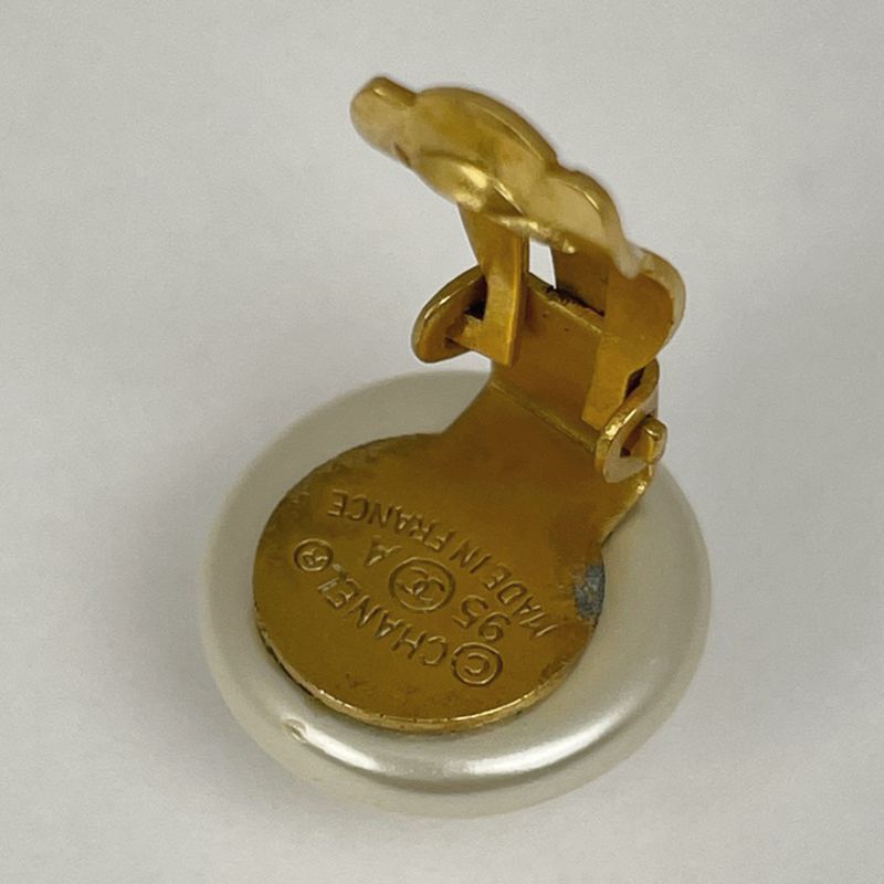 Chanel Coco Mark Faux Pearl Earrings Round Earrings GP Gold White Ladies