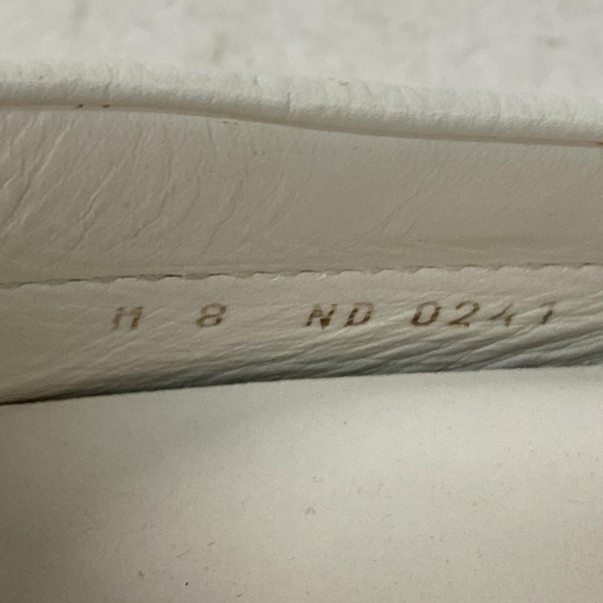 Louis Vuitton Driving Shoes 8 Men's - White X Silver Leather