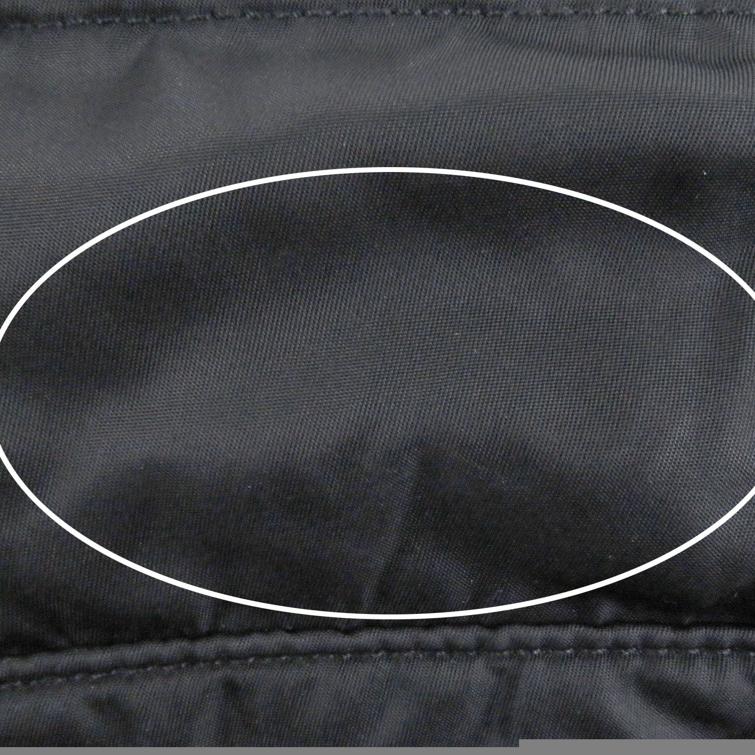 □Gucci Vintage Tom Ford Period Logo Button Batting