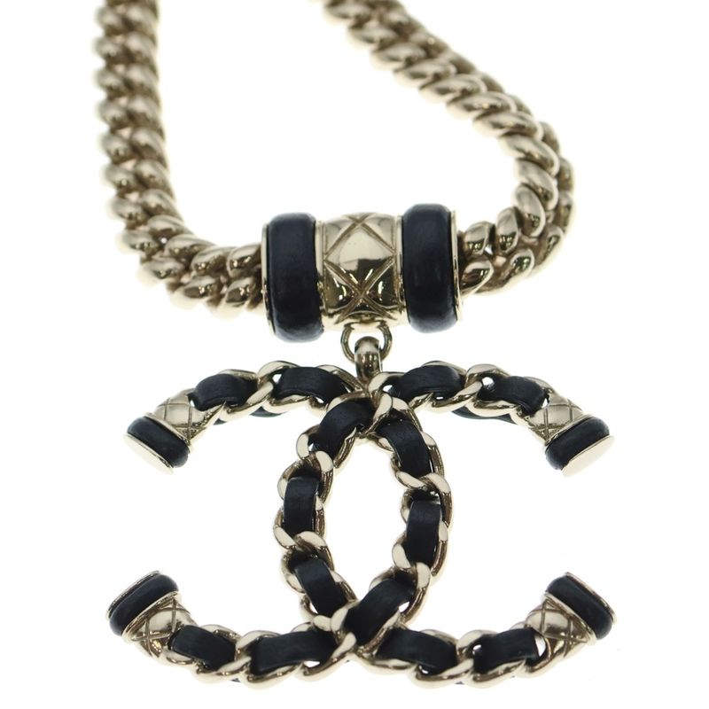 Chanel Coco Mark Logo Plate Leather Chain Necklace Choker Gold Black B21s