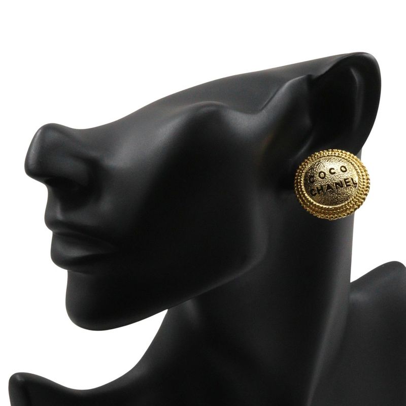 Chanel Coco Chanel Vintage Gold Plated Ladies 18.6g Earring