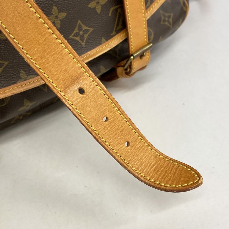 Louis Vuitton Shoulder Bag Monogram Saumur 43 M42252 Brown Women's