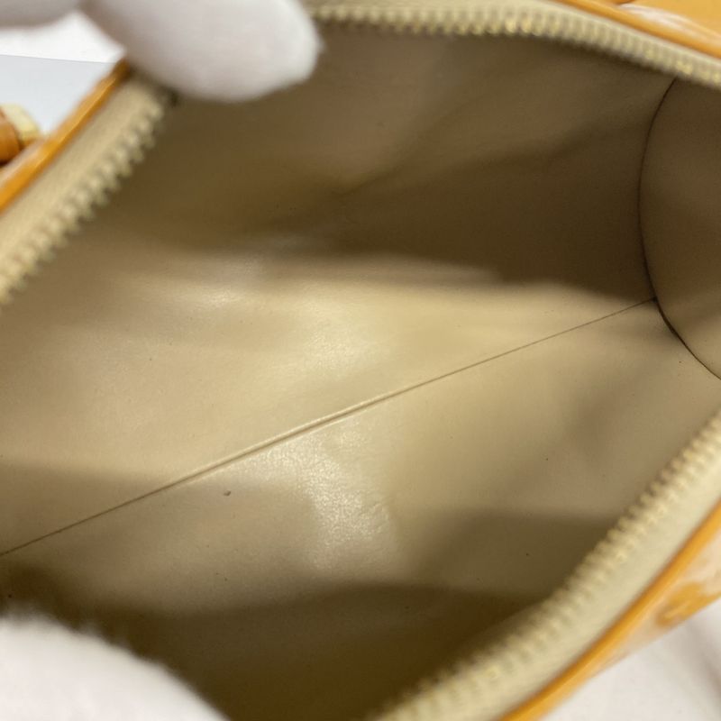 Louis Vuitton Handbag Vernis Bedford M91006 Beige Ladies