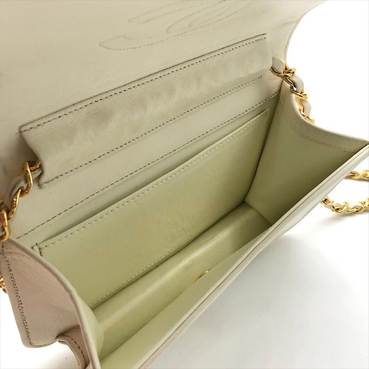 Chanel Quilted CC Logo Push Lock Chain Shoulder Bag Lambskin White