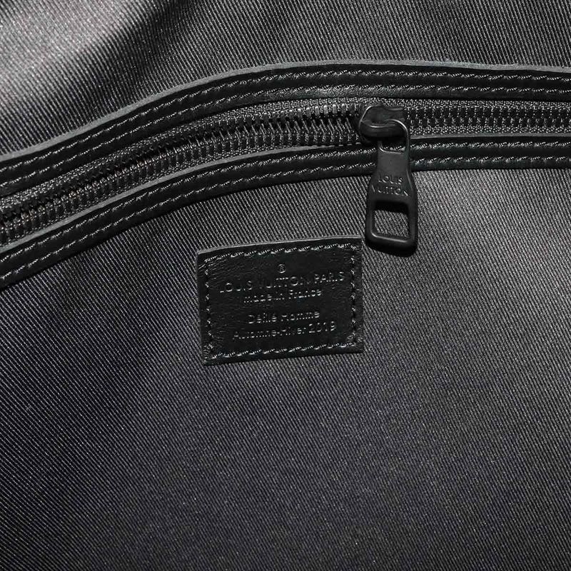 Louis Vuitton Taiga Keepall Bandouliere 50 2-Way Boston Shoulder Bag Leather