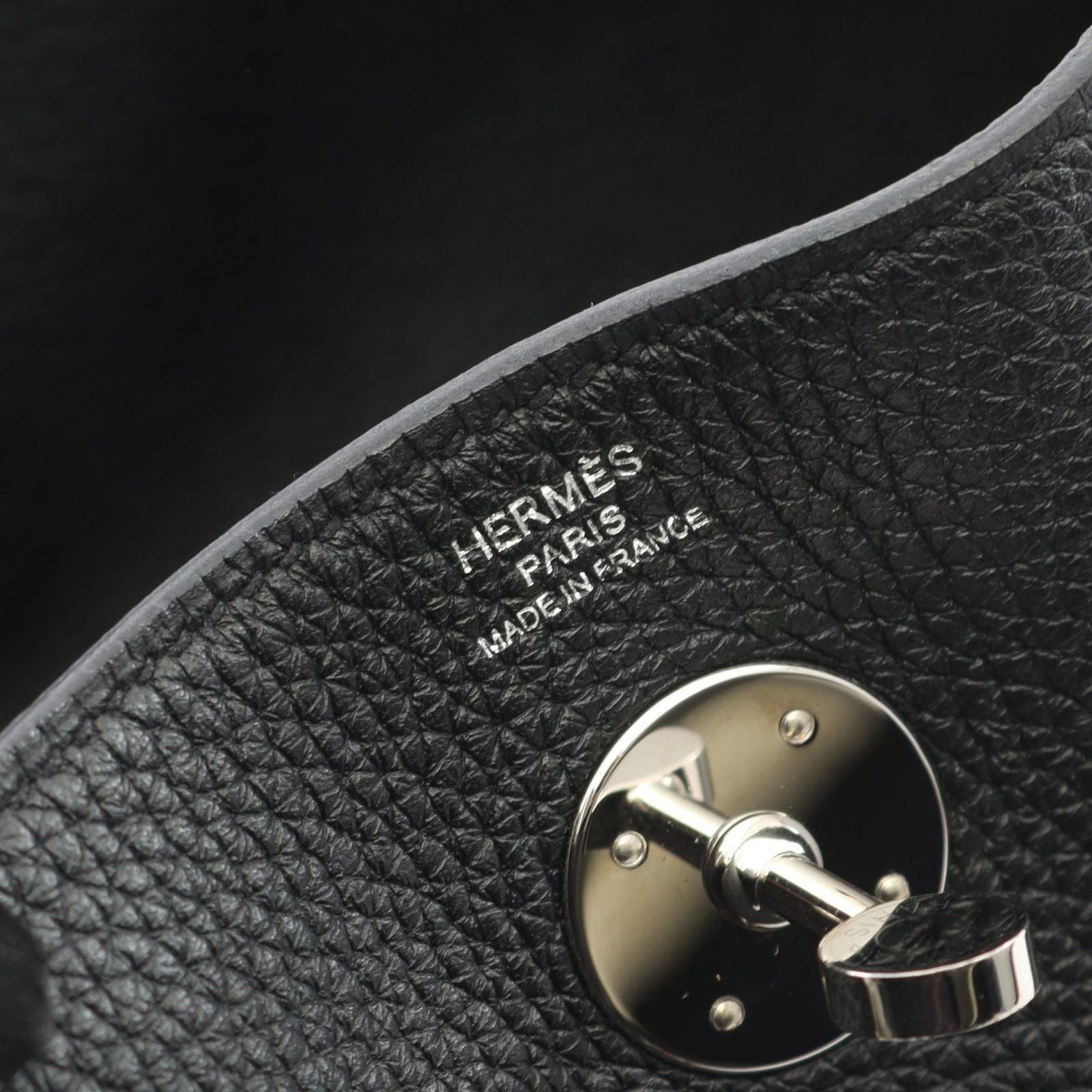 Hermes Shoulder Bag Lindy 26 073428ck Black Leather Lindy 26 Taurillon Clemence