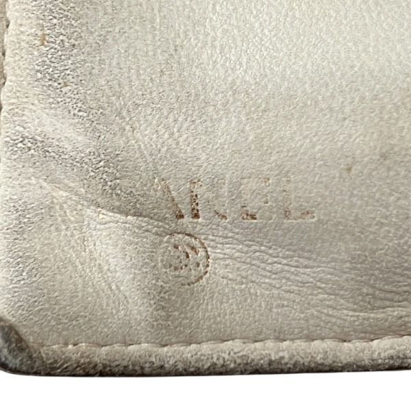 Chanel Caviar Skin Ivory Bifold Wallet Ladies