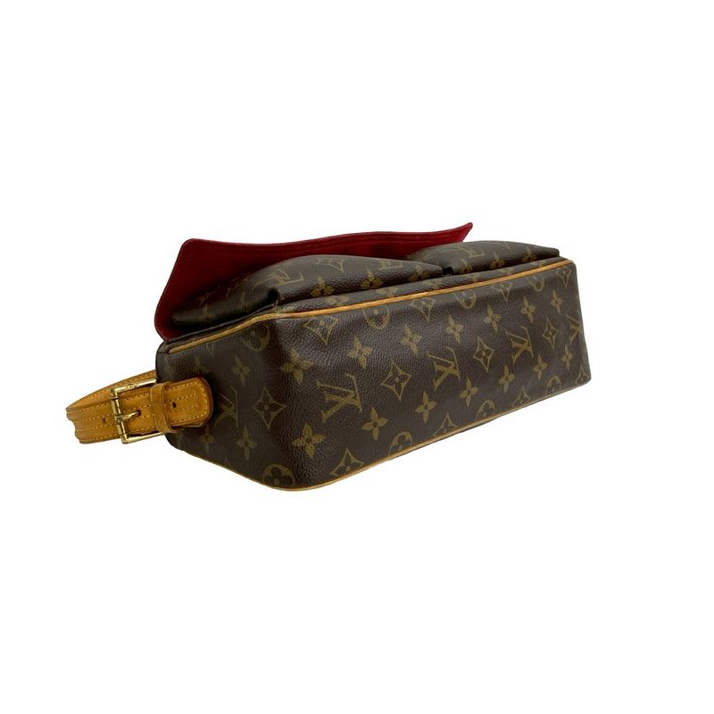 Louis Vuitton Monogram Leather One Shoulder Bag Semi-shoulder
