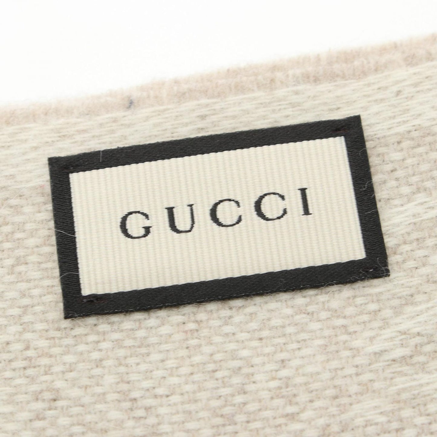 Gucci Muffler Gg Pattern 5706033g2009568 White Wool Muffler Unisex New