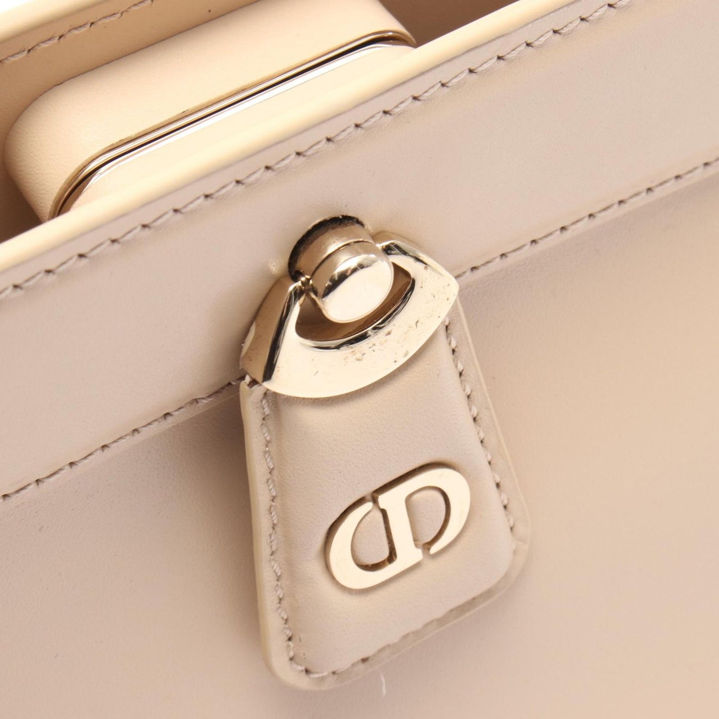 Dior Handbag CD Logo Light Beige Leather Dior Key Bag Ladies a