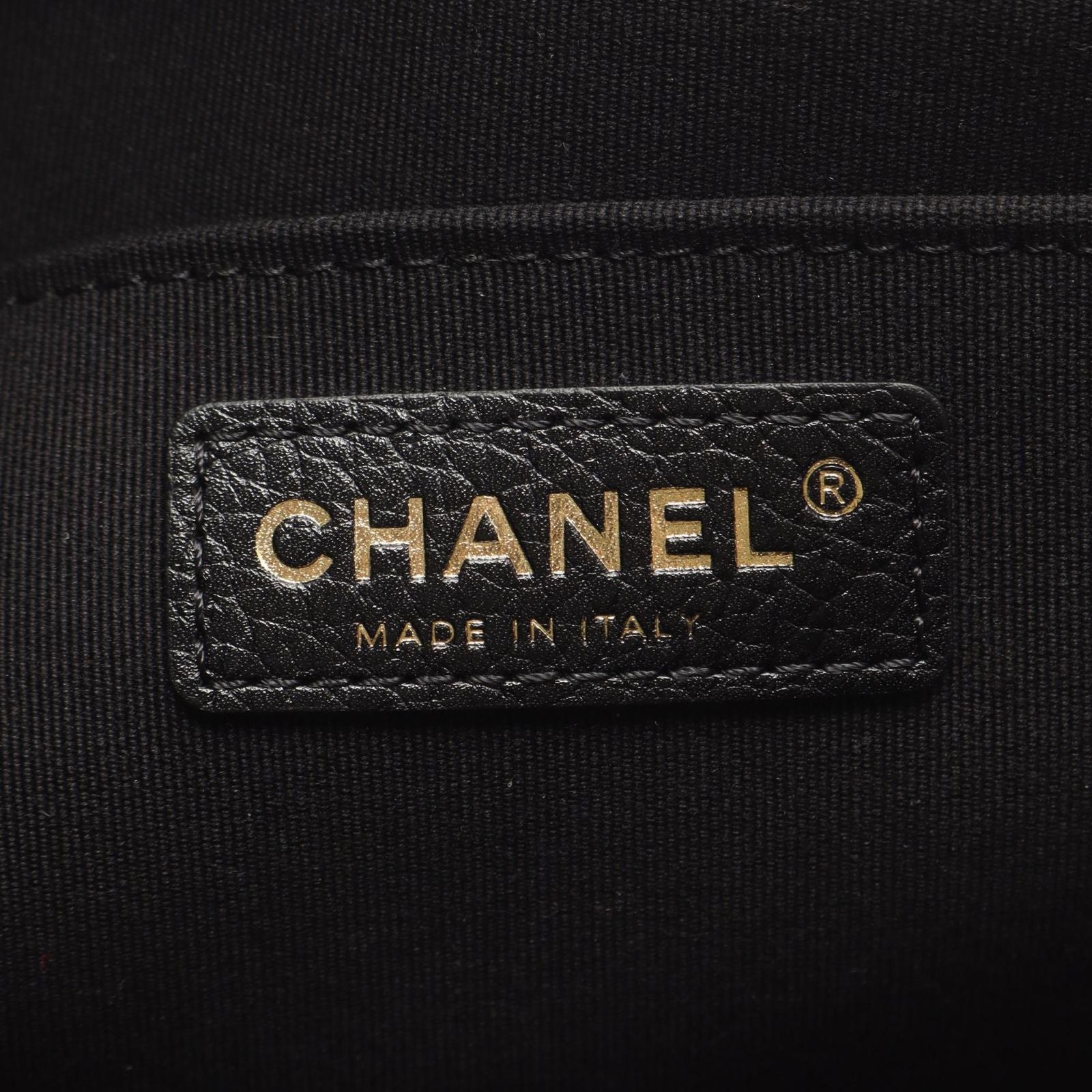 Chanel Shoulder Bag Maxi Flap Matelasse Black Leather Matelasse Maxi Flap Chain