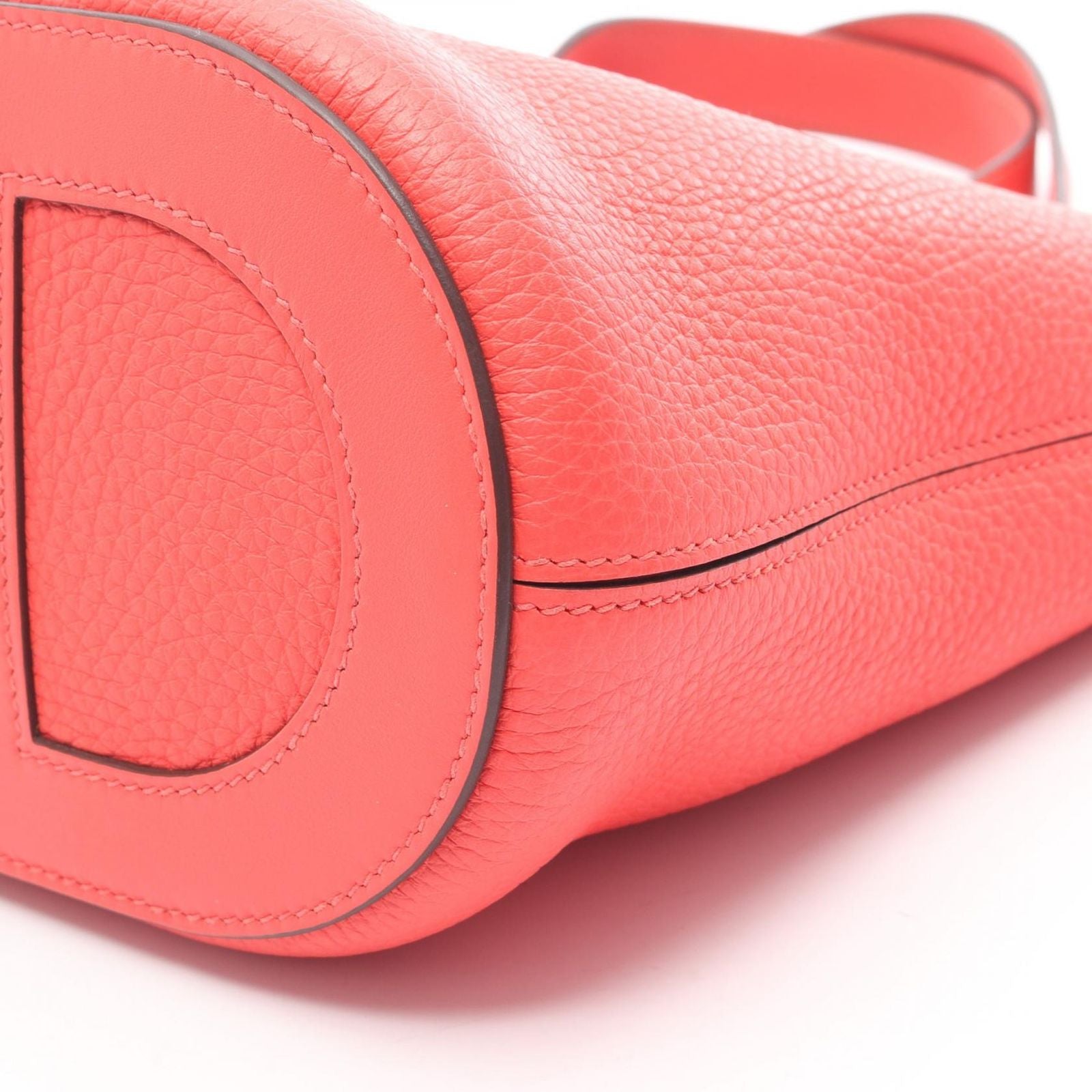 Hermes Handbag in the Loop 18 Rose Texas Rose Texas Others in the Loop 18 Rose