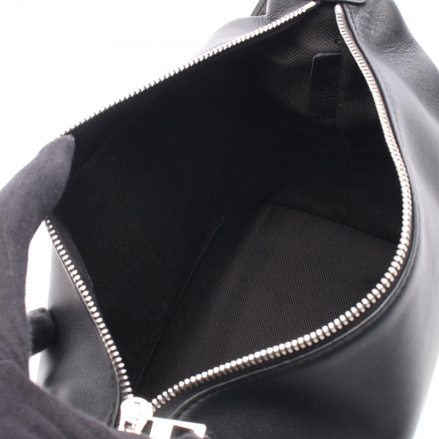 Loewe Shoulder Bag Cubi Small B906q63x041100 Black Leather Shoulder Bag Unisex