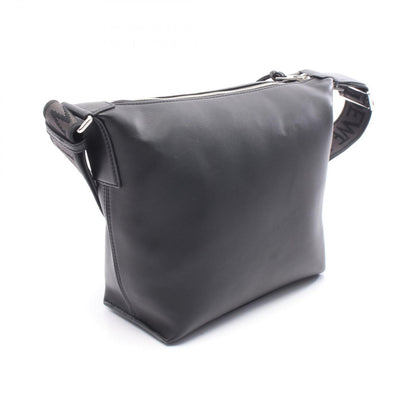 Loewe Shoulder Bag Cubi Small B906q63x041100 Black Leather Shoulder Bag Unisex