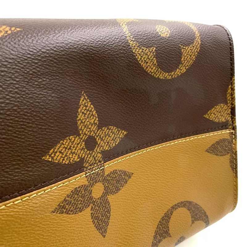 Louis Vuitton on the Go GM Monogram Giant Monogram Giant Rfid Ic Chip Leather ×