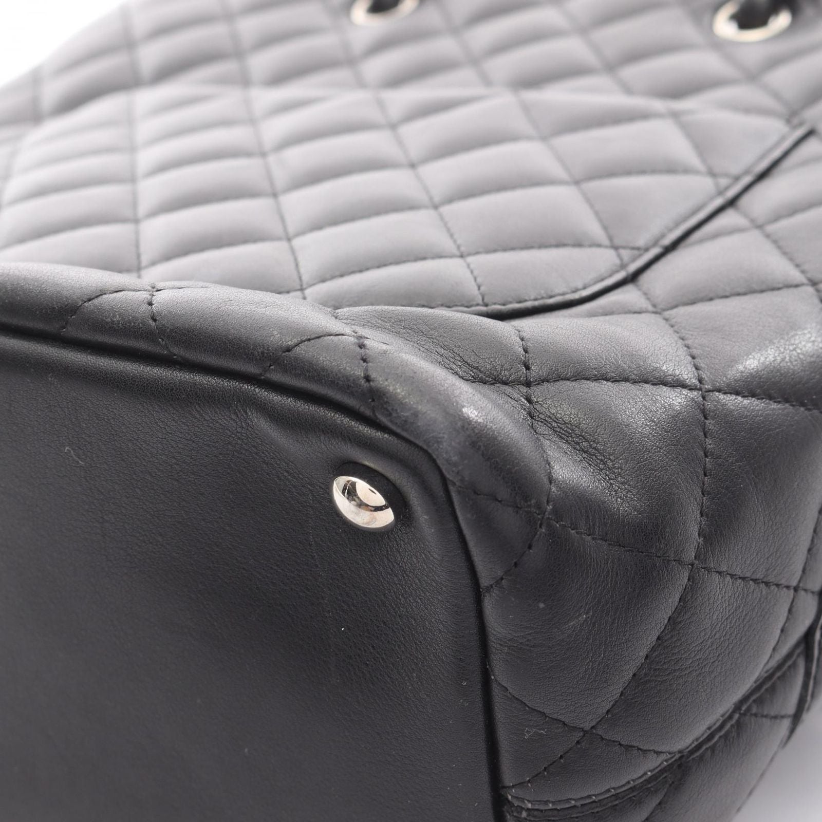 Chanel Tote Bag Cambon Line Medium Black/black Enamel Leather Patent Leather