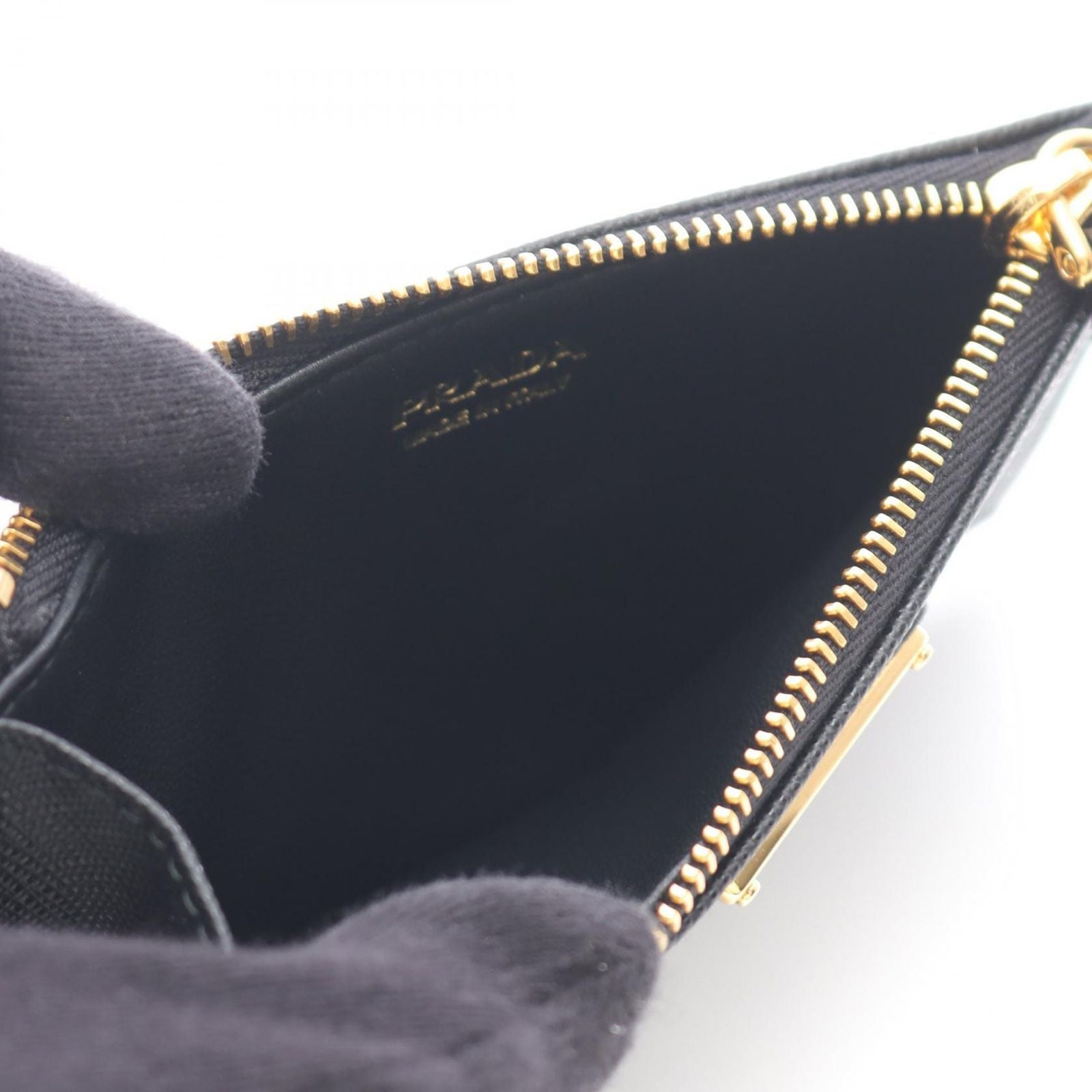 Prada Card Case Saffiano Triang 1mc086qhhf0002 Nero Saffiano Leather Card Case