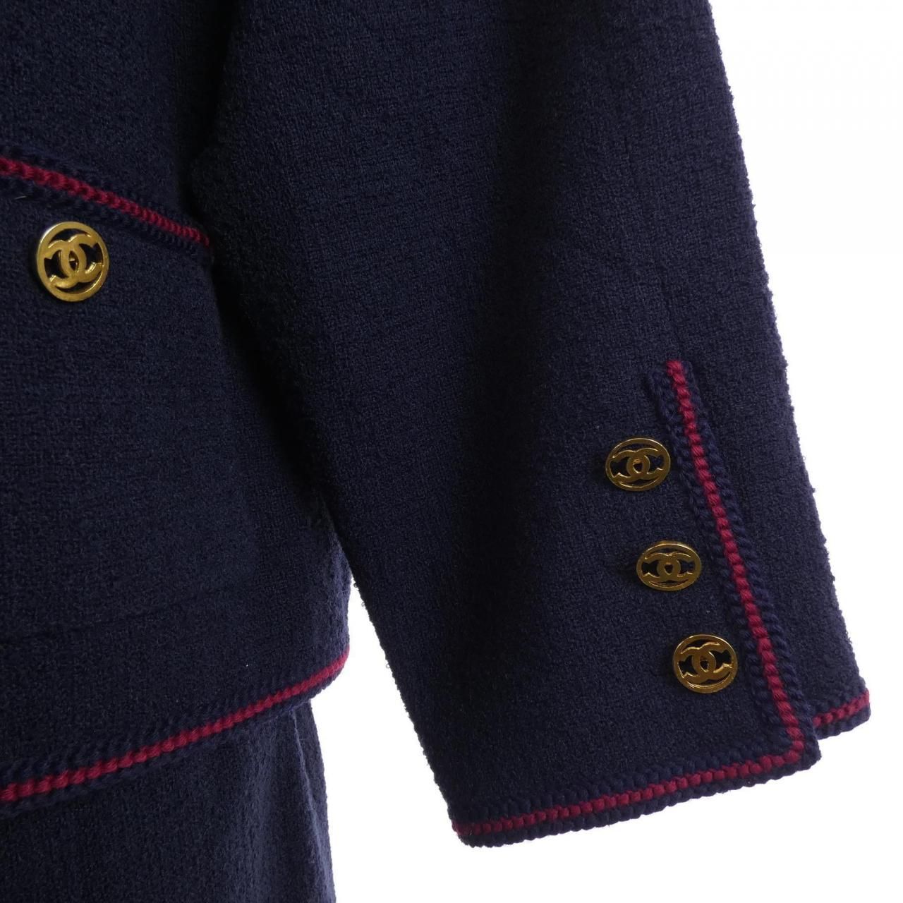 Vintage Chanel 20955 Suit