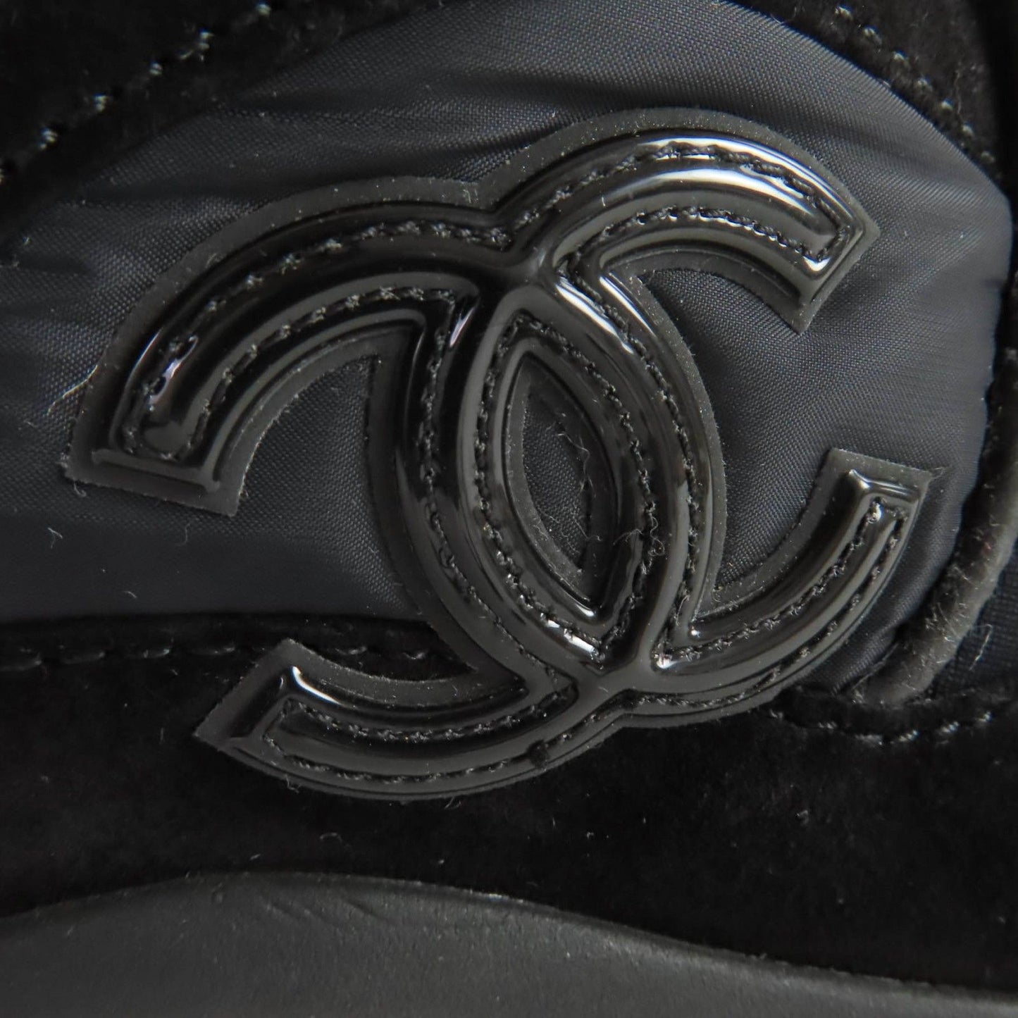 Chanel G34360 Suede Leather Coco Mark Low Cut