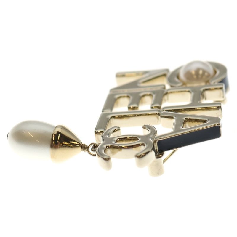 Chanel Logo Brooch Pin Badge Fake Pearl Gold