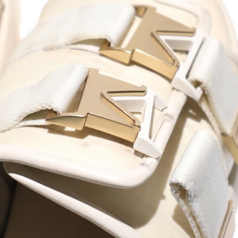 Bottega Veneta Flash Buckle Strap Flat Sandals Ivory