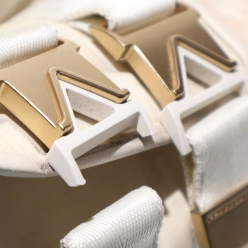 Bottega Veneta Flash Buckle Strap Flat Sandals Ivory