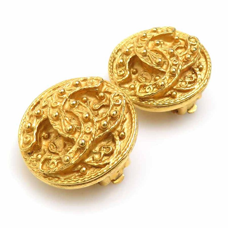 CHANEL Earring here mark