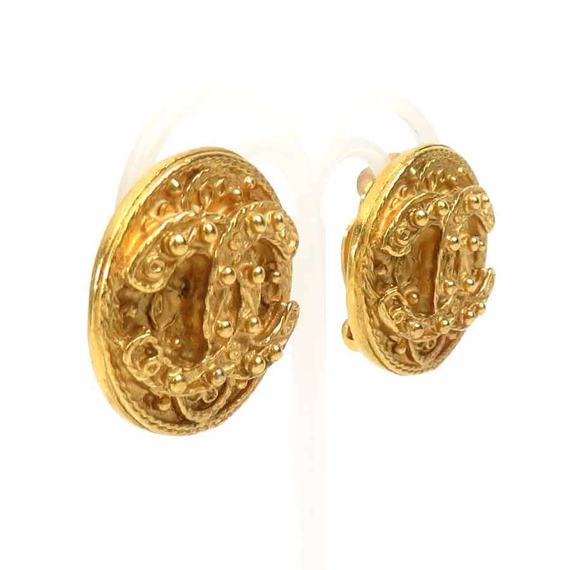CHANEL Earring here mark