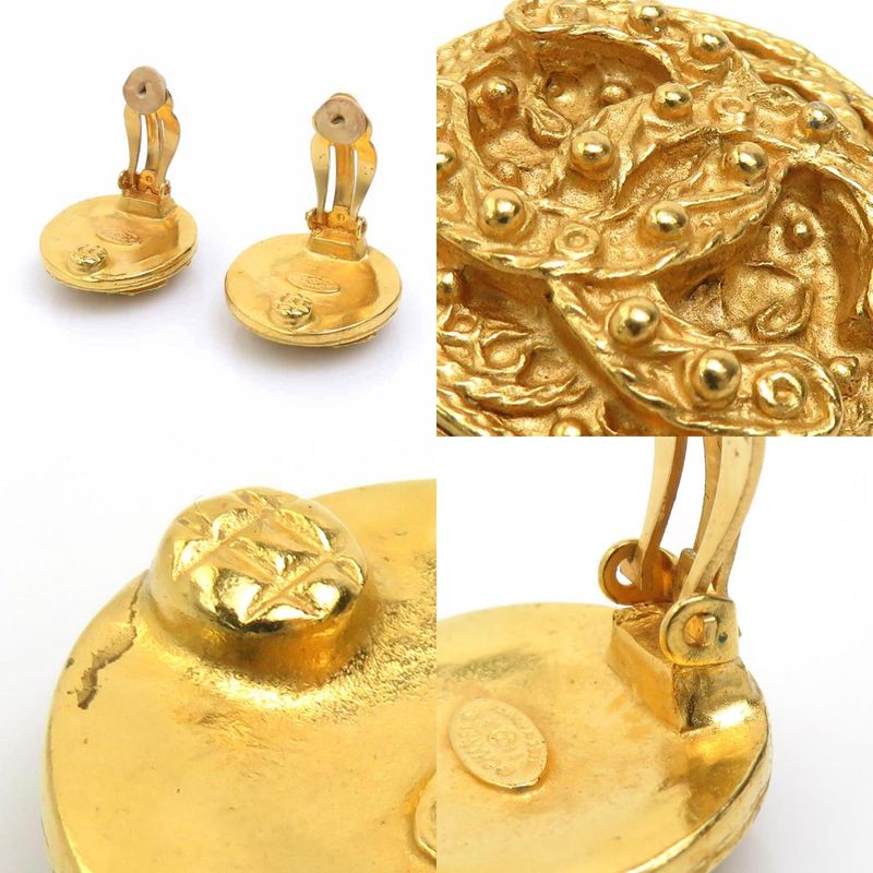 CHANEL Earring here mark