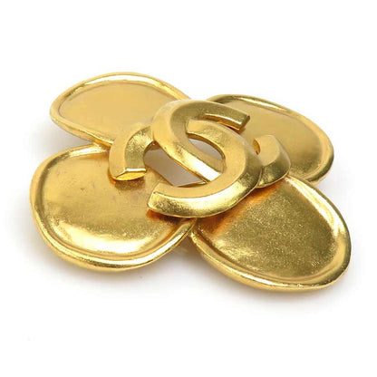 CHANEL brooch here mark