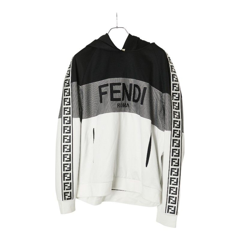 Fendi Logo Parka Pullover Size: XL Black White Polyester Cotton Men's Fendi