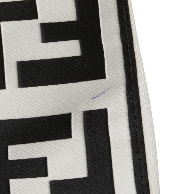 Fendi Logo Parka Pullover Size: XL Black White Polyester Cotton Men's Fendi