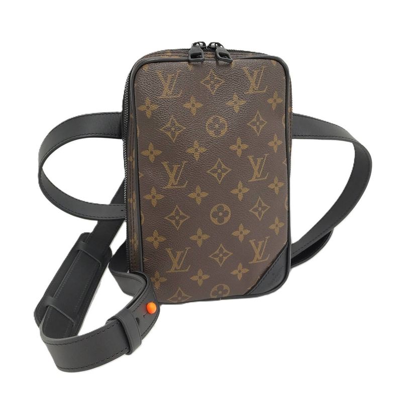 Louis Vuitton Monogram Utility Side Bag M44428