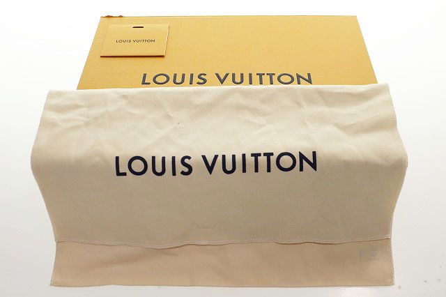 Louis Vuitton Trio Messenger M46602 Monogram Shadow Shoulder Bag Noir Black