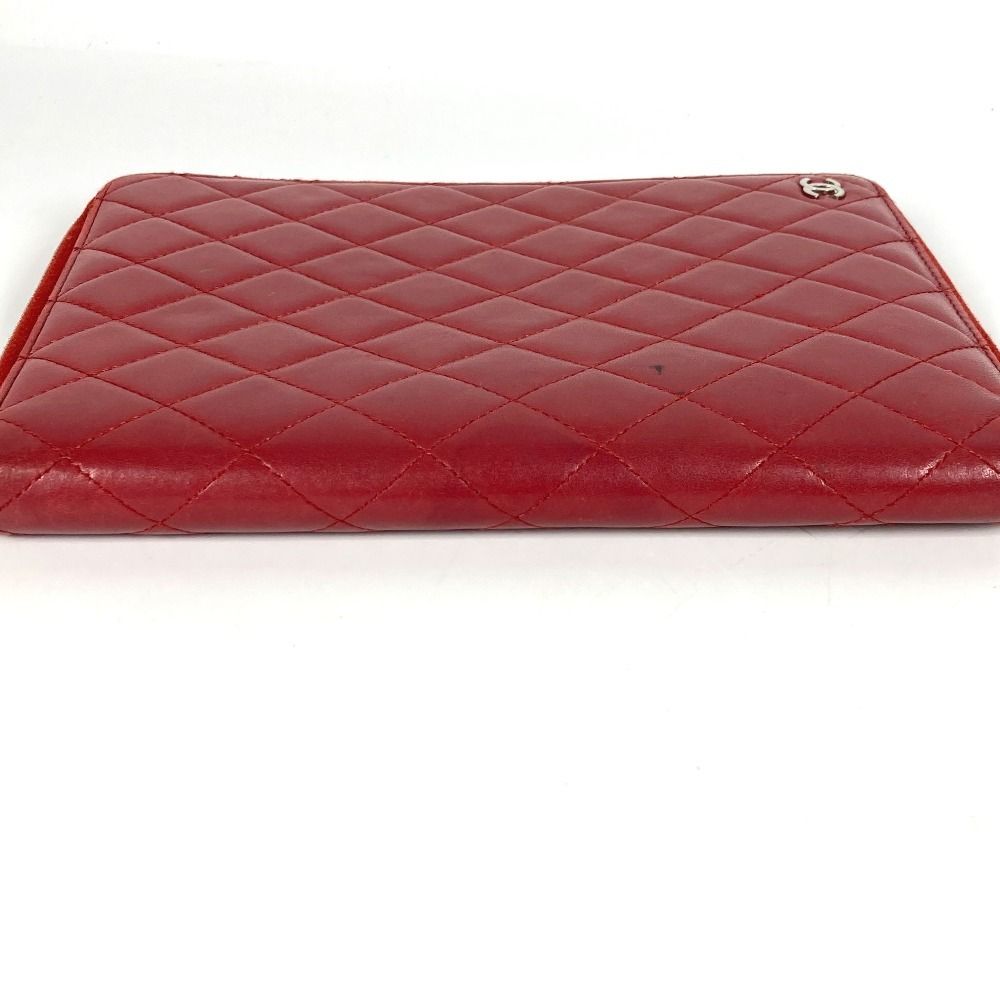 Chanel Chanel Ipad Case CC Logo Quilted Lambskin Red
