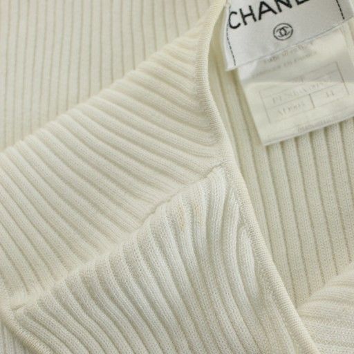 Chanel Knit Cut and Sew Sleeveless Rib 44 White P12813v00557 An30