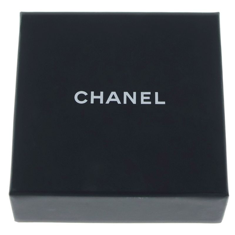 Chanel Fake Pearl Heart Locket Pendant Gold Women's