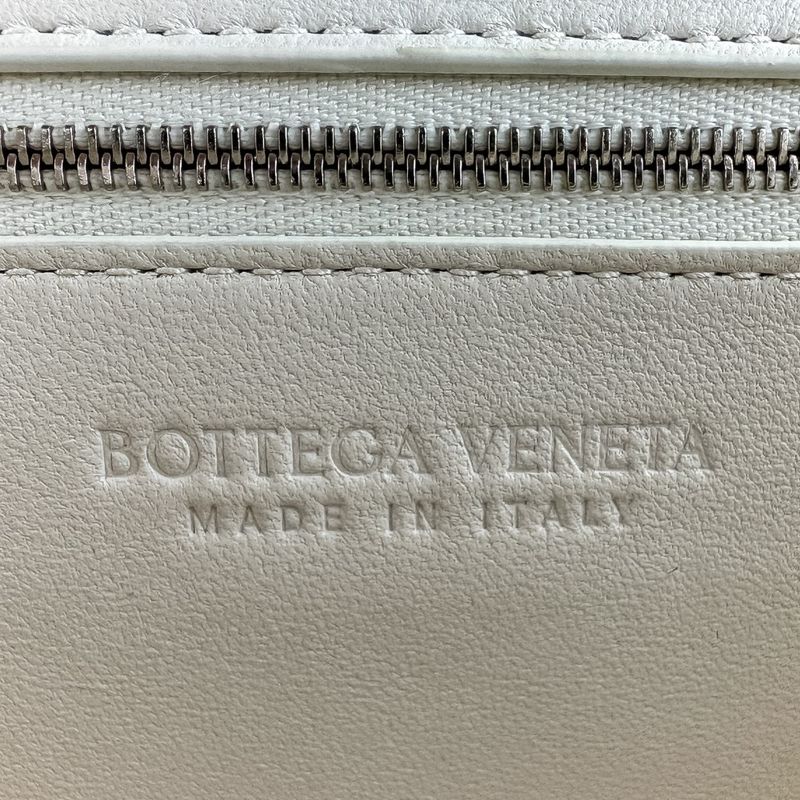 Bottega Veneta the Clip Shoulder Bag Chalk Ladies Used