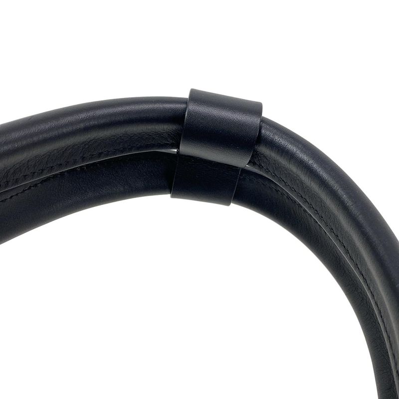 Bottega Veneta Boston Bag Maxi Intrecciato Black Main Item No Lock Leather