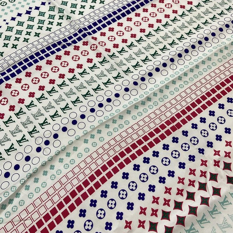 Louis Vuitton Scarf White X Blue X Multi