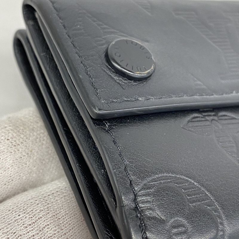 Louis Vuitton Trifold Wallet Monogram Shadow Discovery Compact Wallet M67631