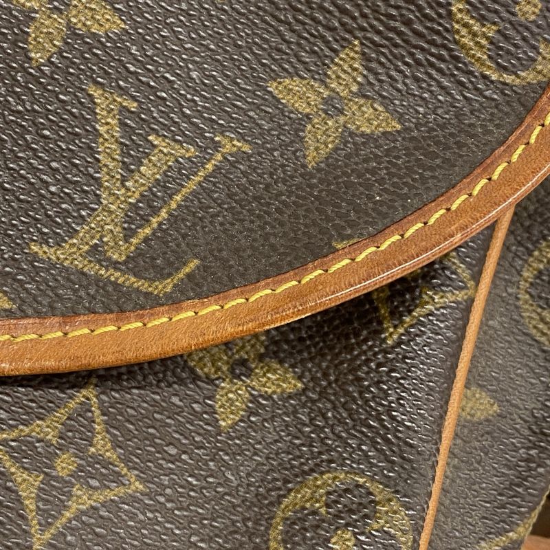 Louis Vuitton Shoulder Bag Monogram Saumur 35 M42254 Brown Ladies