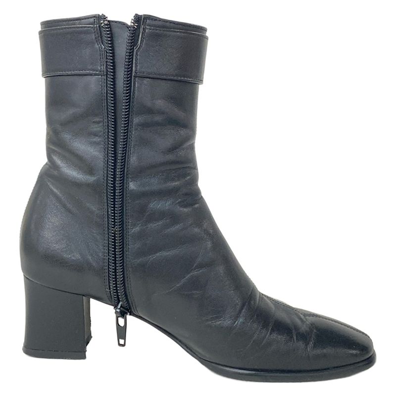 Yves Saint Laurent Short Boots 34 1 2 Women - Black Leather